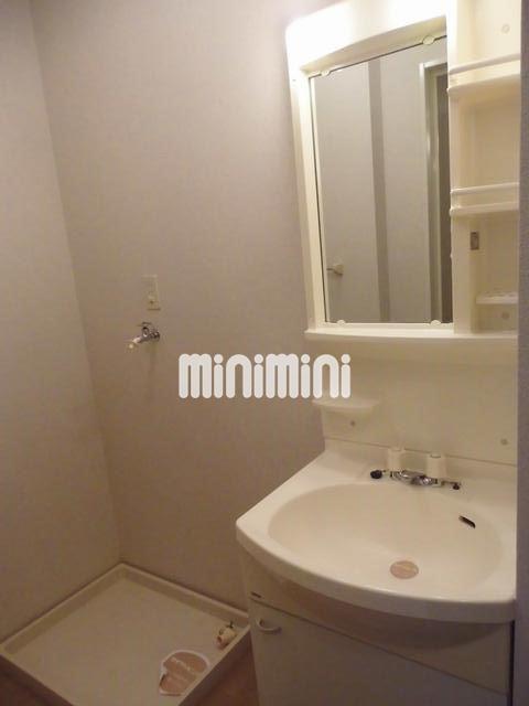 洗面設備　広めのスペース