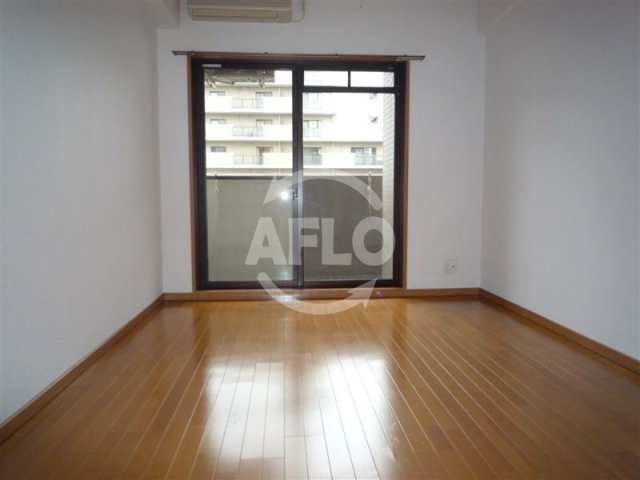 居室・リビング　エスティライフ難波西　リビング