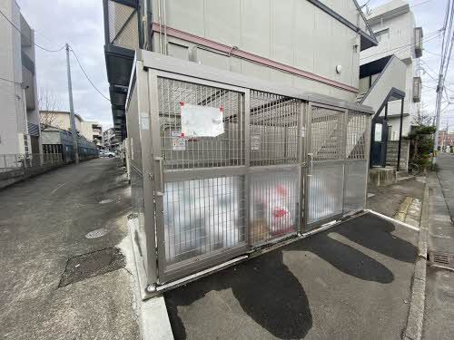 建物外観　集積所