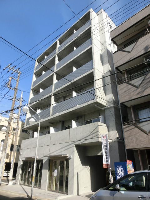 建物外観　2017年12月完成のピカピカですよ