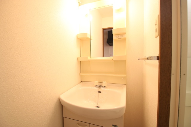 洗面設備　※他の号室の参考写真です※