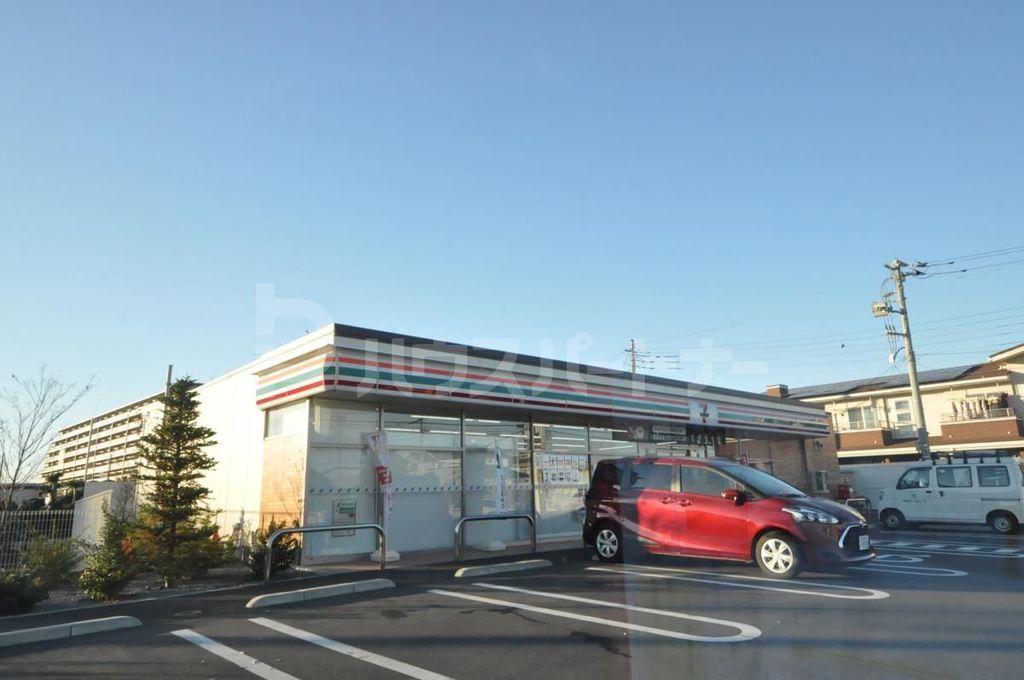 コンビニ　セブンイレブン三郷幸房東店（コンビニ）まで340m
