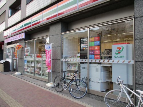 コンビニ　セブンイレブン 東中野3丁目店（コンビニ）まで206m