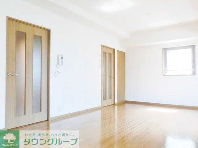 居室・リビング　現地待ち合わせ歓迎♪お問合せはタウンハウジングまで！