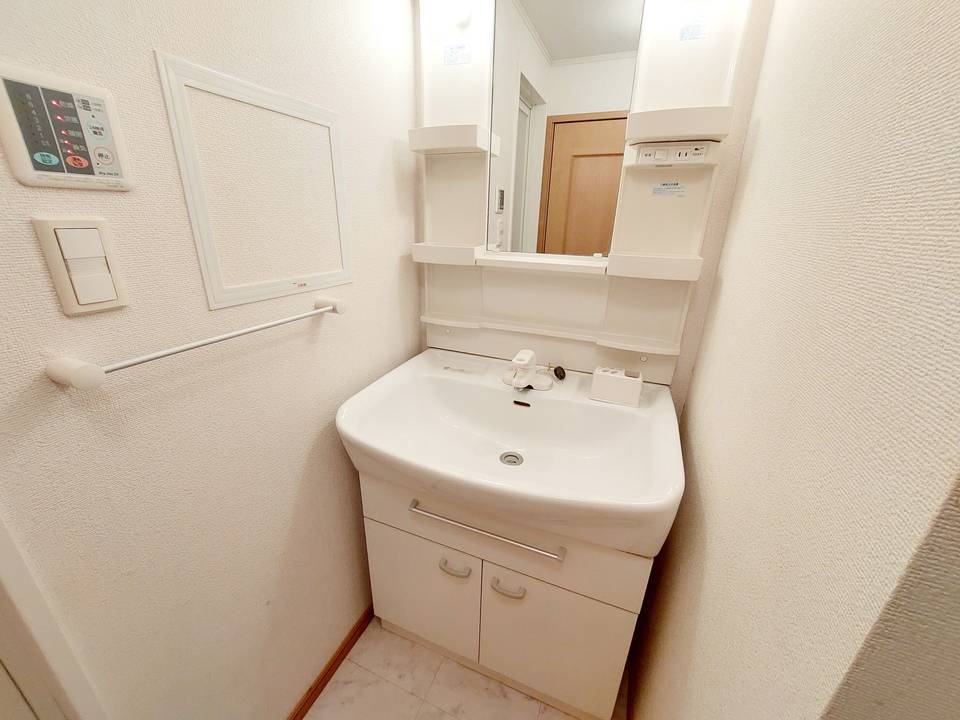 洗面設備　ドレッサー