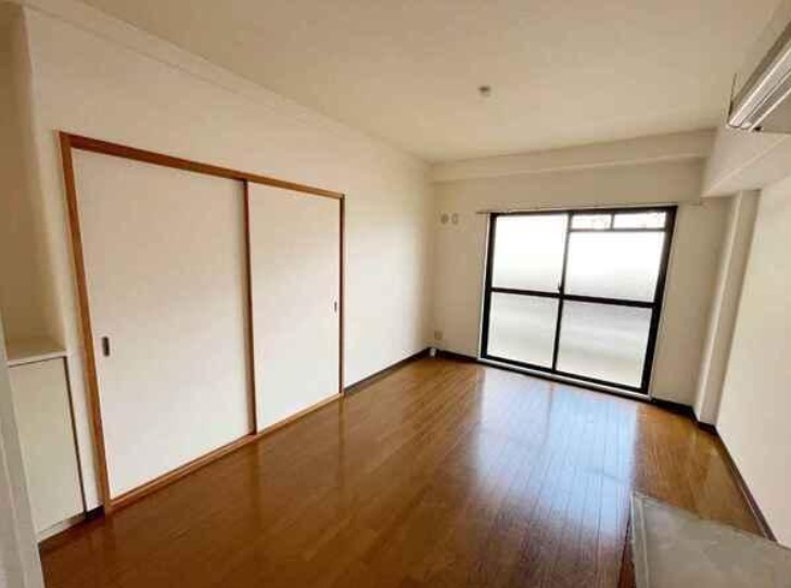 居室・リビング　写真は同マンション別室写真です