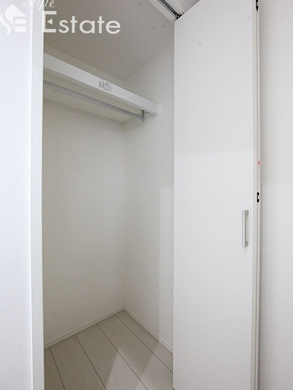 収納　クローゼット