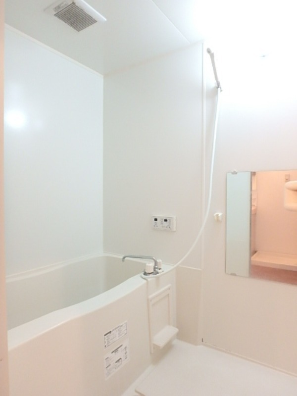 バス・シャワールーム　図面と現状に相違がある場合には現状を優先