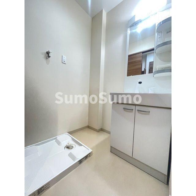 洗面設備　脱衣スペースもあります