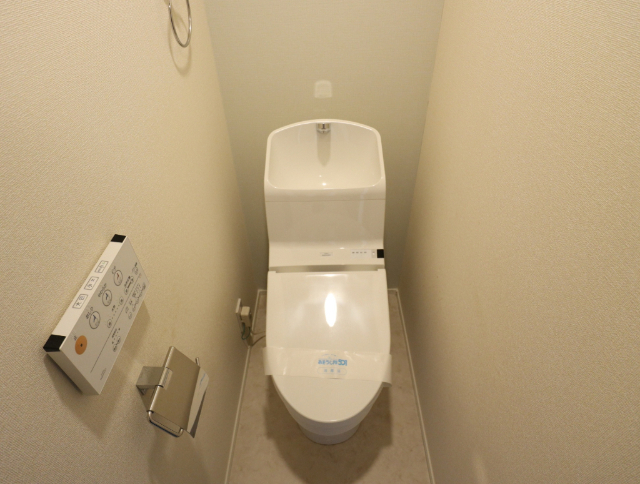 トイレ　別部屋参考