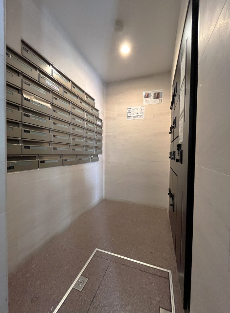 その他　宅配ボックスあり