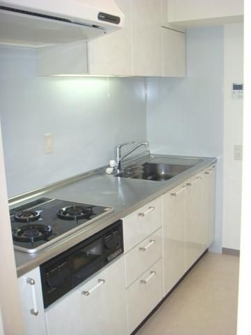 キッチン　コンロ３口システムキッチン　独立キッチンです