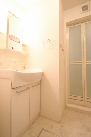 洗面設備　同型イメージ