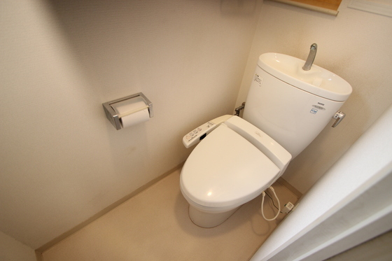 トイレ　※別部屋の写真です