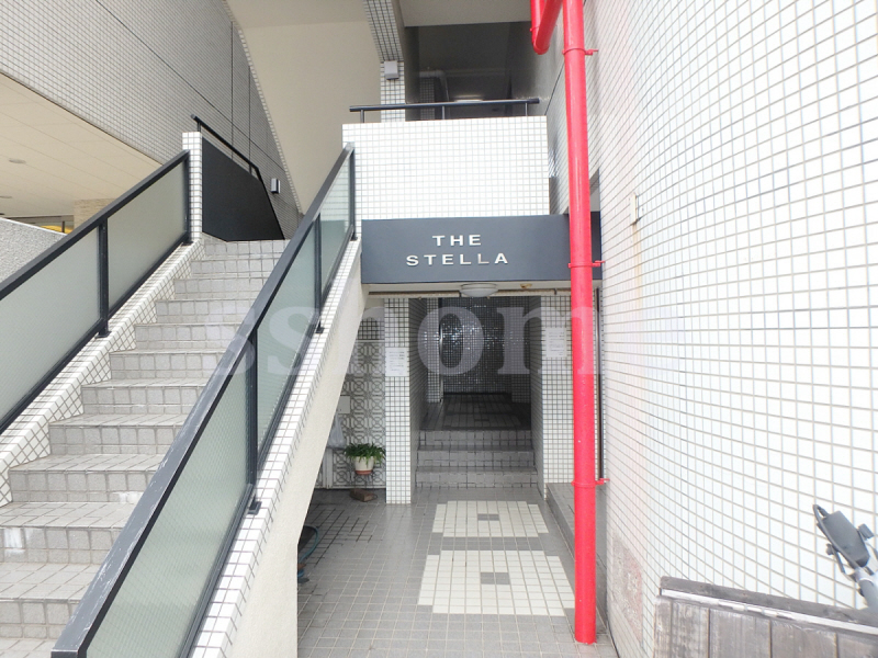 エントランス　エントランスはこちらに