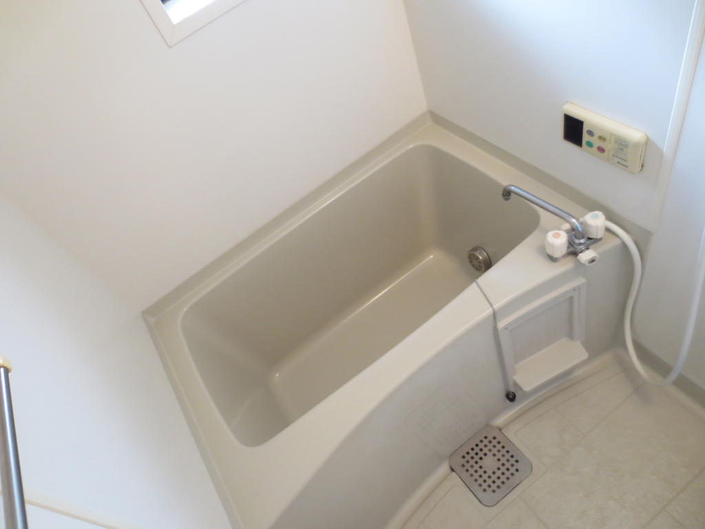 バス・シャワールーム　追い付バス