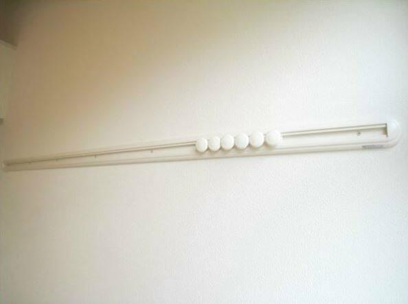 その他設備　壁掛けハンガーレール?