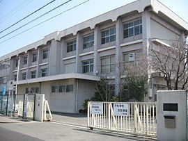小学校　深谷小学校（小学校）まで450m