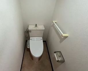 トイレ　コンパクトで使いやすいトイレです