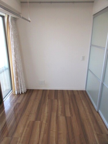 その他部屋・スペース　洋室約5.0畳　※前回募集時／2023年12月の写真