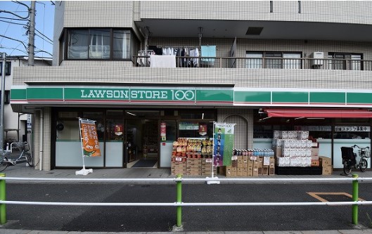 コンビニ　ローソンストア100板橋西台三丁目店（コンビニ）まで318m