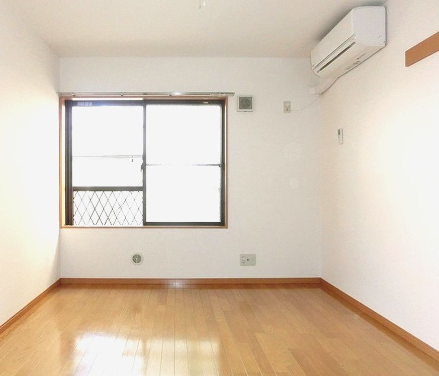 居室・リビング　※別部屋参考写真