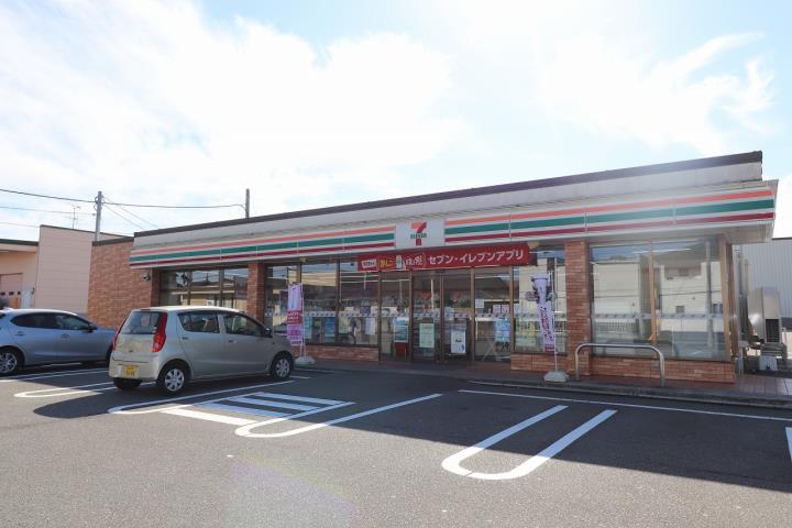 コンビニ　セブンイレブン（コンビニ）まで1006m