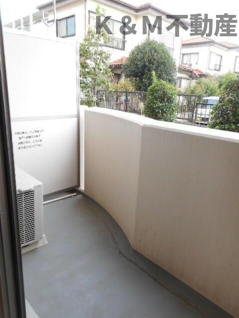 バルコニー　外からの目が気にならないバルコニーで洗濯物が干せます