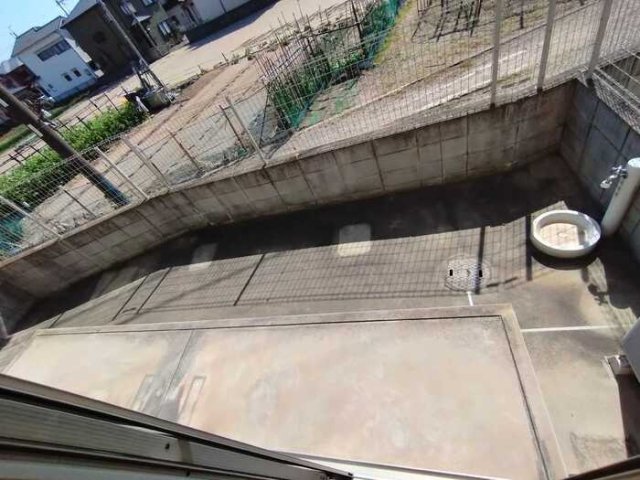 バルコニー　庭