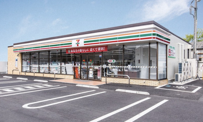 コンビニ　セブンイレブン 足立六月3丁目店（コンビニ）まで1253m