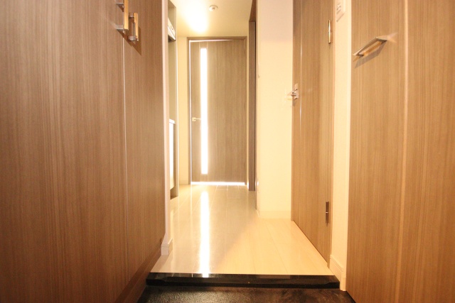 玄関　※別室の参考写真の為、現況優先です。