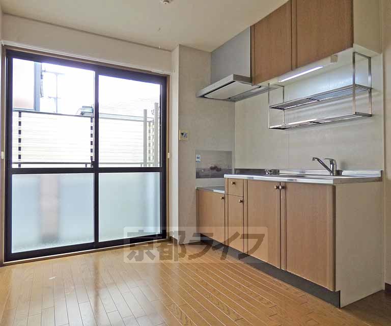 居室・リビング　ダイニングキッチンです