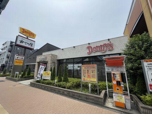飲食店　デニーズ高島平店（飲食店）まで382m