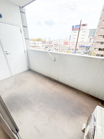 バルコニー　日当たりの良いバルコニー♪