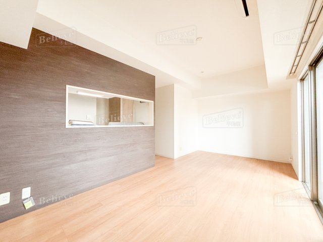 居室・リビング　広いリビングです☆