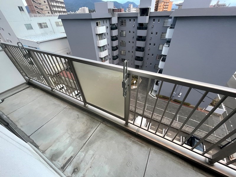 バルコニー　現状を優先します。