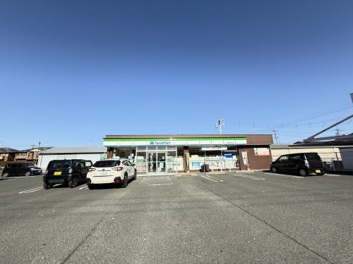コンビニ　ファミリーマート 豊橋南栄空池店（コンビニ）まで489m