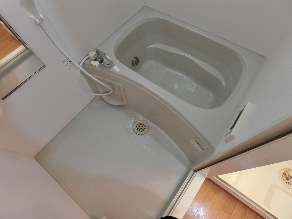 バス・シャワールーム　バス