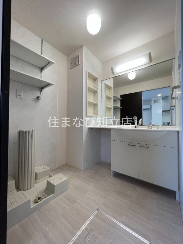 洗面設備　同型別部屋写真