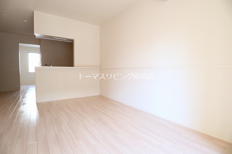 居室・リビング　・別号室参考写真