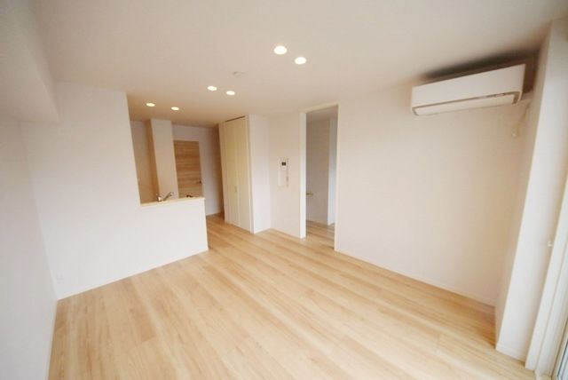 居室・リビング　タウンハウジング調布店まで♪