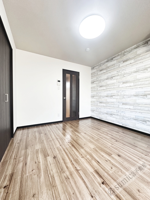 居室・リビング　ホワイトベースで明るい内装♪