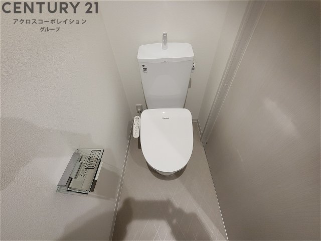 トイレ　温水洗浄便座付きでおすすめです！