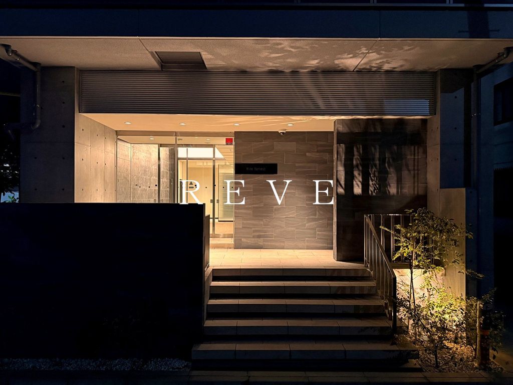 建物外観　エントランス