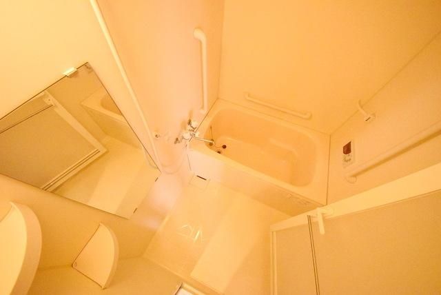 バス・シャワールーム　追い焚きできます♪