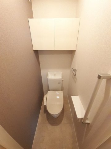 トイレ　落ち着いたトイレです