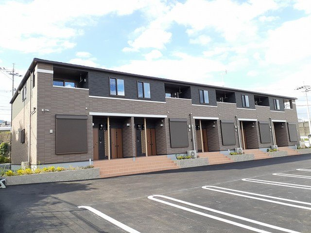 建物外観　落ち着いた雰囲気の外観です