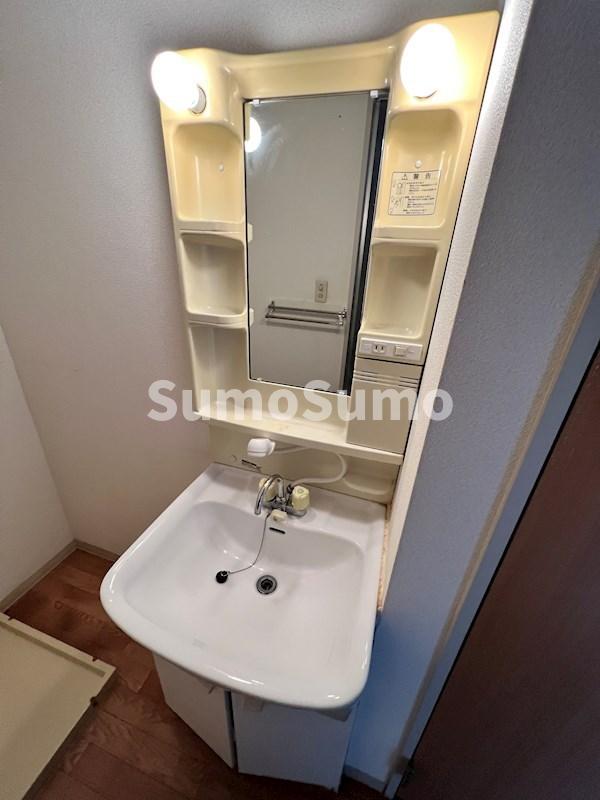 洗面設備　独立洗面化粧台付き