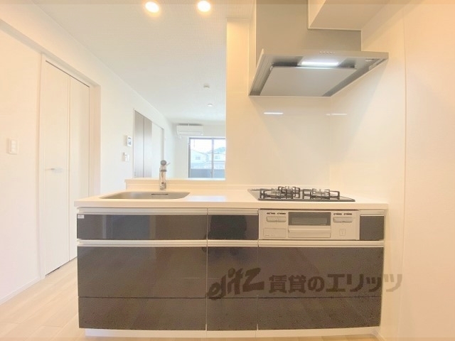 キッチン　同ハウスメーカー施工の参考写真です