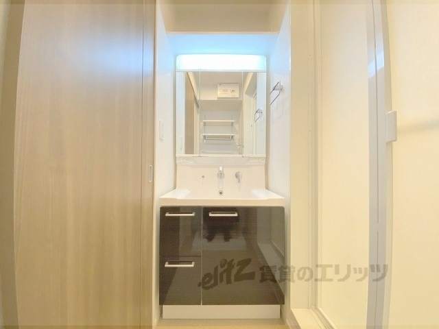 洗面設備　同ハウスメーカー施工の参考写真です